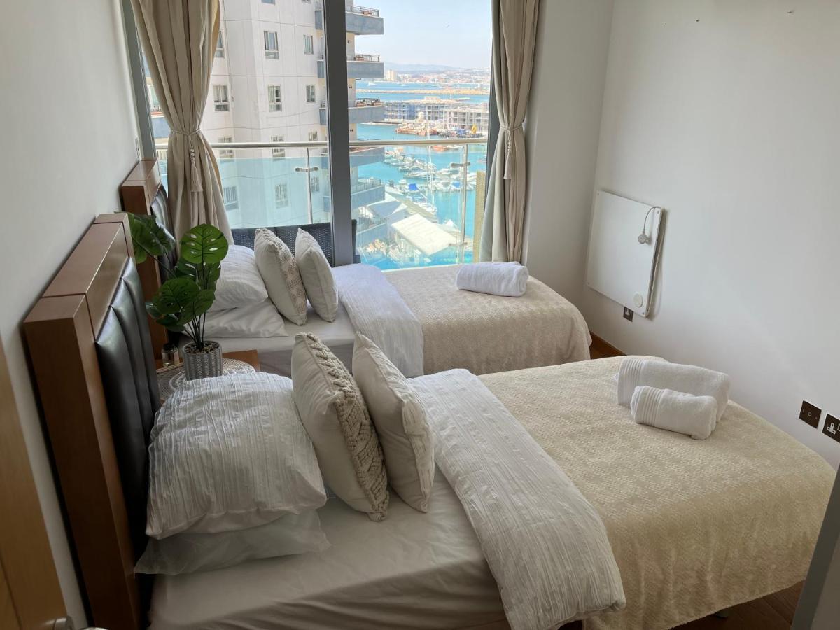 Ocean Village Lovely 2 Bedroom Apartment Gibraltar Exterior foto